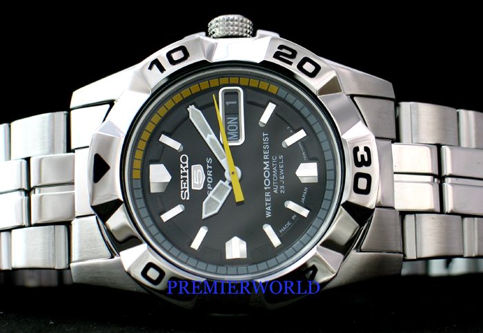 SEIKO MEN AUTOMATIC SEAMASTER RACER BLACK 100M WATCH SNZE47J1 MADE IN 